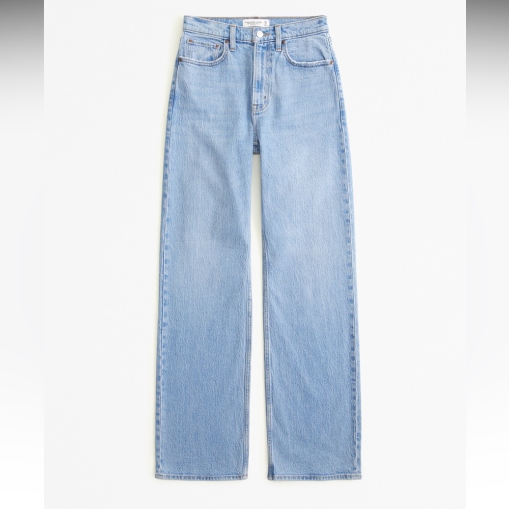A&F 90’s Relaxed Jean High Rise, 29R